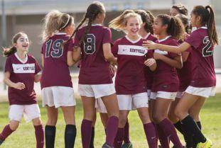 女孩向前踢,勇敢追梦的青春足迹  第3张